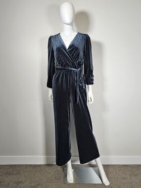 Anthropologie ALI & JAY Navy Velvet Pleated Wrap Jumpsuit Sz XS
